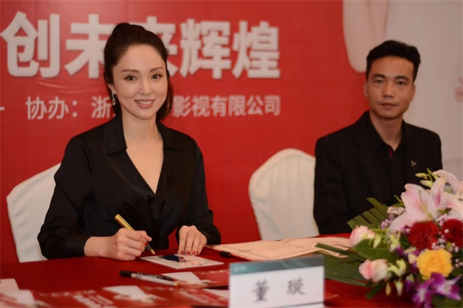 麻花影视（xīng）門窗加盟